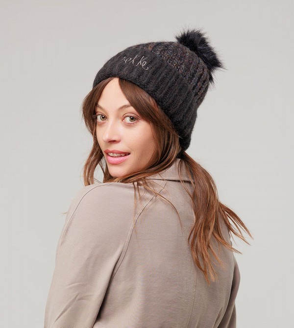 Anekke Black Knitted Beanie With Pompom Klobuky | 579823JEL